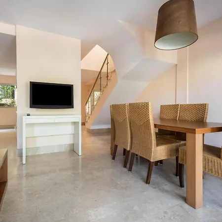 Sun Bay 44 Вилла